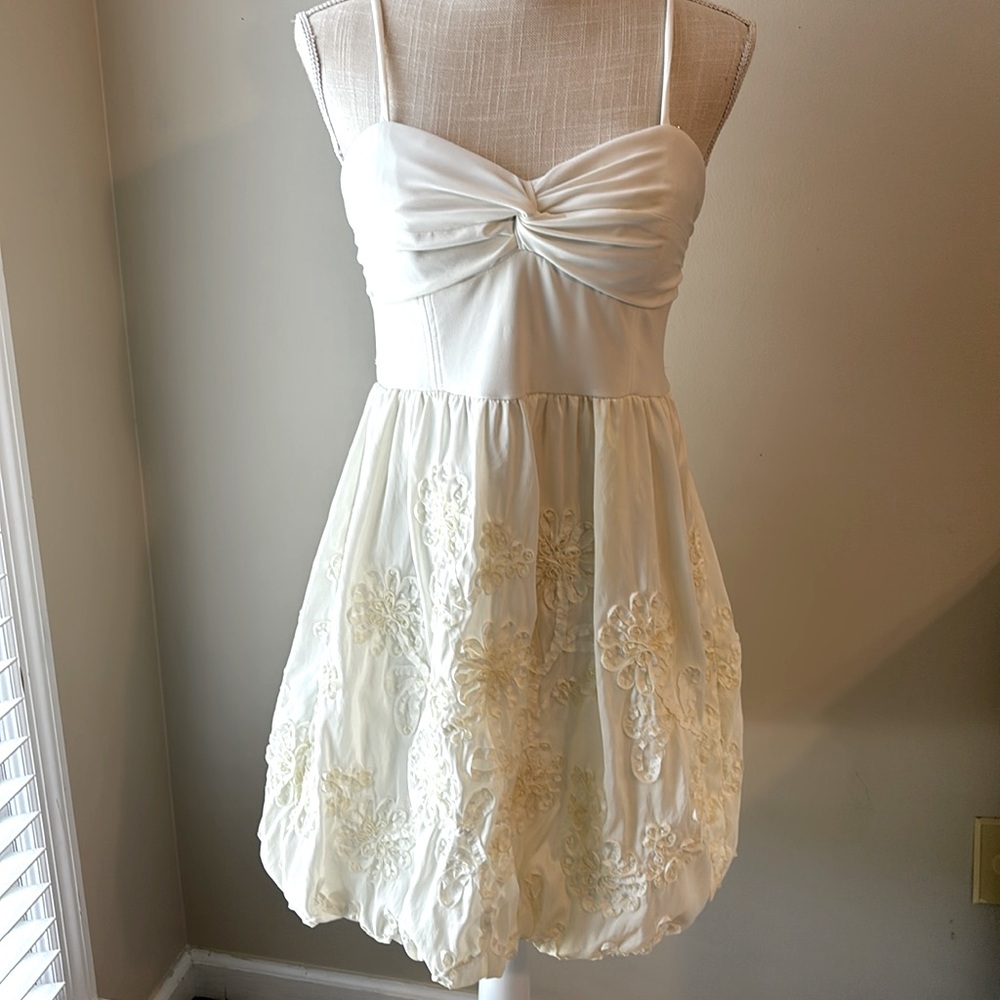 City Triangles cream mini dress, floral details -size 11 (juniors)